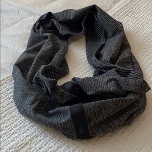 Lululemon vinyasa scarf